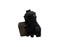 Volkswagen Tiguan Supporto di montaggio del filtro dell’olio 03L115389G