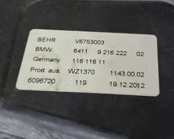 BMW 7 F01 F02 F03 F04 Ohjaamon sisäilman mikrosuodattimen kansi 9216222