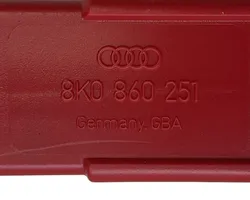 Audi Q5 SQ5 Avarinis ženklas 8K0860251