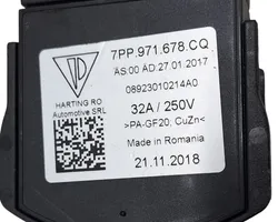 Audi e-tron Kabel do ładowania samochodu elektrycznego 7PP971678CQ