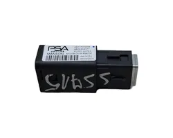 Citroen C4 III e-C4 Enchufe conector USB 98217039DX