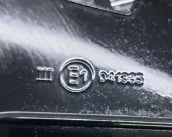 Mercedes-Benz CLS C257 Elektryczne lusterko boczne drzwi przednich 041385