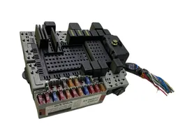 Volvo S60 Module de fusibles 8688153