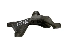 Ford Kuga II Supporto di montaggio scatola del cambio 8M517M125