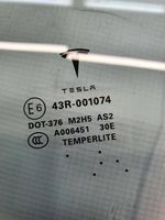 Tesla Model S Pagrindinis priekinių durų stiklas (keturdurio) 43R001074