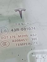 Tesla Model S Front door window glass four-door 43R001074