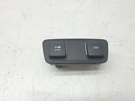 Chrysler Pacifica USB socket connector 68229847AA