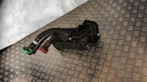 Subaru Outback (BS) Serbatoio a carbone attivo per il recupero vapori carburante 20825AA00A