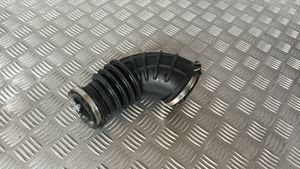 Audi A4 S4 B8 8K Turboahtimen ilmanoton letku 06H129629E