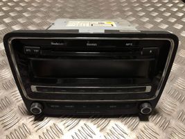 Skoda Superb B6 (3T) Panel / Radioodtwarzacz CD/DVD/GPS 3T0035161