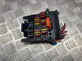 Opel Omega B1 Fuse module 