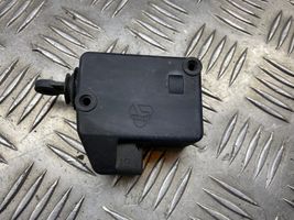 Volvo S40, V40 Fuel tank cap lock 