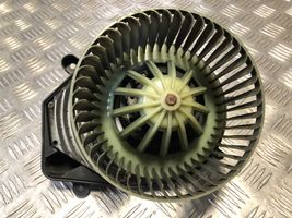 Volkswagen PASSAT B5.5 Ventola riscaldamento/ventilatore abitacolo 8D1820021