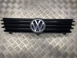 Volkswagen Polo III 6N 6N2 6NF Etupuskurin ylempi jäähdytinsäleikkö 6N0853651J