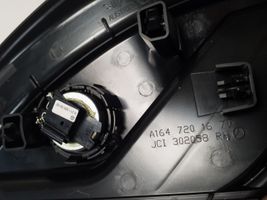 Mercedes-Benz ML W164 Grilles, couvercle de haut-parleur porte avant 