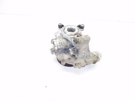 Mercedes-Benz A W176 Pompa dell’acqua A6512000501