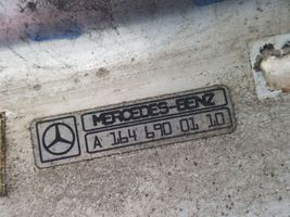 Mercedes-Benz GL X164 Garniture de marche-pieds / jupe latérale 