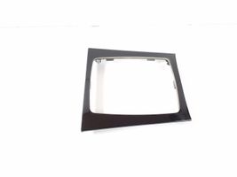 Mercedes-Benz E A207 Rivestimento in plastica cornice della leva del cambio A2076804407