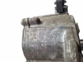 Mercedes-Benz SLK R172 Alipainepumppu A6512300565