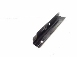 Mercedes-Benz SLK R172 Supporto di montaggio del parafango A1728800814