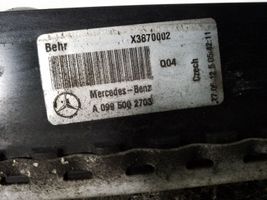 Mercedes-Benz E C207 W207 Jäähdyttimen lauhdutin A0995002703