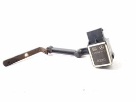 Mercedes-Benz R W251 Sensor de nivel del faro delantero/principal A0105427717