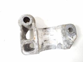 Mercedes-Benz CLS C219 Support de barre stabilisatrice avant A2113231226