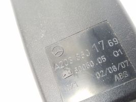 Mercedes-Benz C W203 Klamra przedniego pasa bezpieczeństwa A2038601769