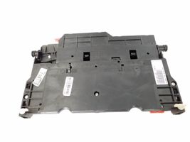 BMW X3 E83 Sulakemoduuli 8364540