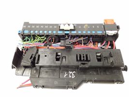 BMW X3 E83 Module de fusibles 8364540