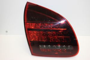 Porsche Cayenne (92A) Lampy tylnej klapy bagażnika 7P5945093S