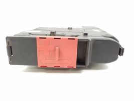 Mercedes-Benz SLK R172 Module de fusibles A1725401450