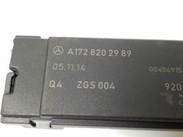 Mercedes-Benz SLK R172 GPS-pystyantenni A1728202989