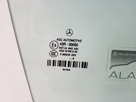 Mercedes-Benz E C207 W207 Szyba drzwi A2077250410