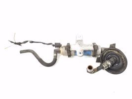 Mercedes-Benz SL R230 Polttoaineen ruiskutuksen suurpainepumppu A0014701294