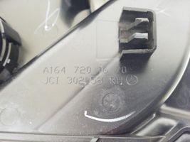 Mercedes-Benz GL X164 Cita veida priekšpusē durvju dekoratīvās apdares detaļa A1647201670