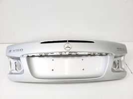 Mercedes-Benz E C207 W207 Takaluukun/tavaratilan kansi A2077500175