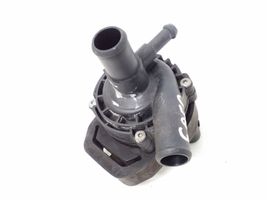 Mercedes-Benz E C207 W207 Pompe à eau de liquide de refroidissement A2118350028