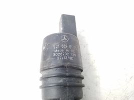 Mercedes-Benz E C207 W207 Pompa spryskiwacza szyby przedniej / czołowej A2218690121