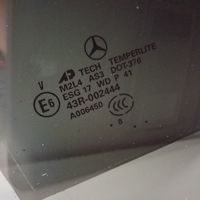 Mercedes-Benz GL X164 aizmugurējo durvju stikls 