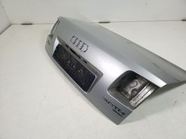 Audi A8 S8 D3 4E Tylna klapa bagażnika 4E0827023A