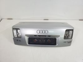 Audi A8 S8 D3 4E Tylna klapa bagażnika 4E0827023A