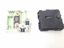 BMW X3 E83 Sulakemoduuli 6928945