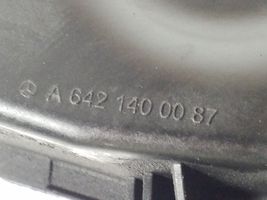 Mercedes-Benz CLS C219 Altra parte del vano motore A6421400087