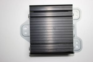 Mercedes-Benz GL X164 Amplificatore A2049820020