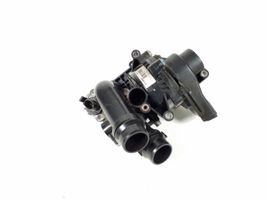 Audi A5 8T 8F Pompe de circulation d'eau 06H121026BA