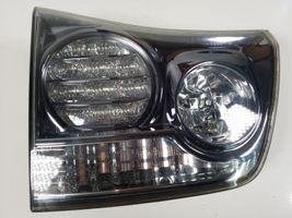 Lexus RX 330 - 350 - 400H Задний фонарь в крышке 