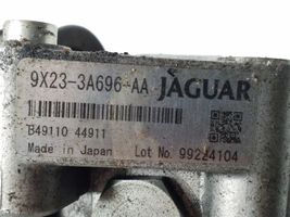 Jaguar XJ X351 Stūres pastiprinātāja sūknis 9X233A696AA