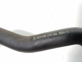 Mercedes-Benz CLS C219 Tube d'admission d'air A2118302396