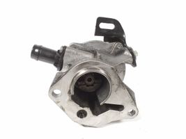 Mercedes-Benz B W246 W242 Alipainepumppu 146505272R